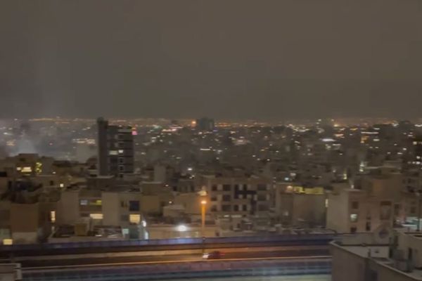 هتافات مناهضة لخامنئي ونظامه في الذكرى الـ 46 للثورة الإيرانية