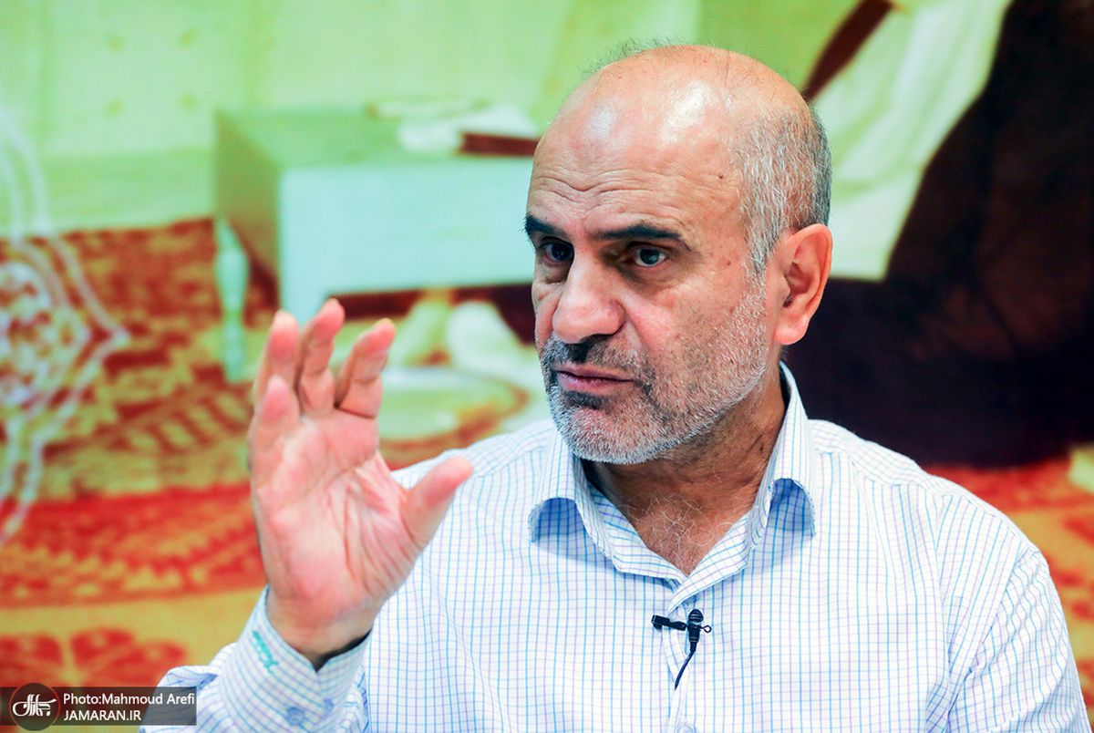 فرشاد مومنی، اقتصاددان: از هر سه ایرانی یک نفر در فقر مطلق است