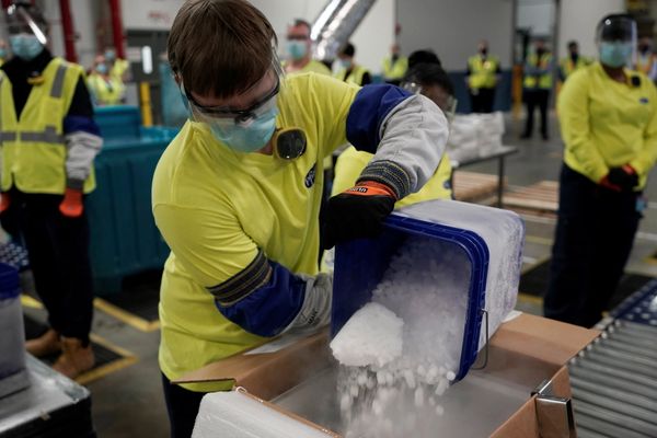 Iraq Reportedly Barring Travelers Who Received Iranian-Made Vaccines