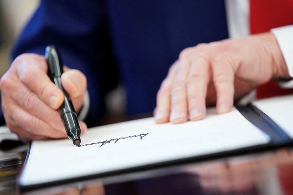 ترامپ: برخلاف اوباما با جمهوری اسلامی توافق بد امضا نمیکنم