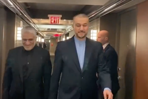 Granting Visa To Iranian FM Sparks Strong Criticism In The US