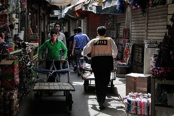 تقرير اقتصادي: تراجع فرص العمل 24 في المائة في إيران بسبب حرب الـ 12 يوما