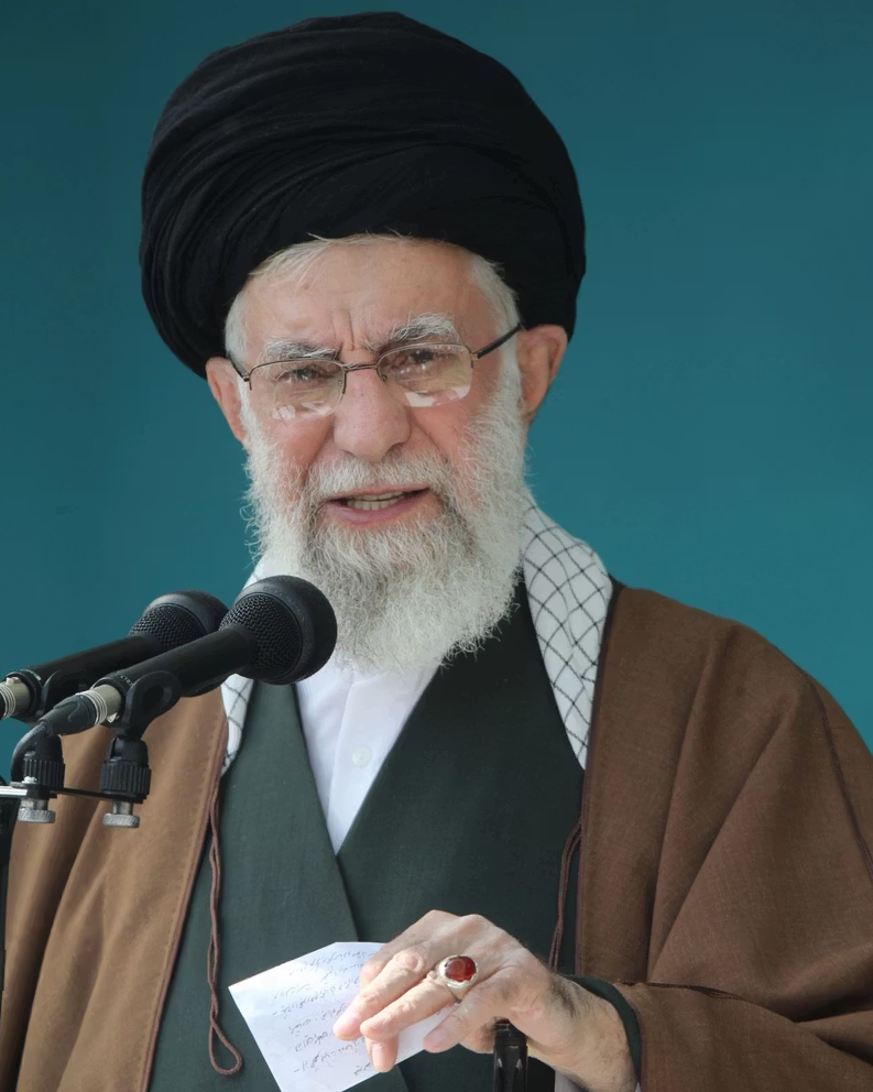 "جيروزاليم بوست": لو دعمت إسرائيل معارضي طهران لانتهى خامنئي ونظامه