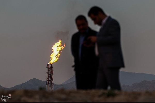 Why Iran Faces Economic Crisis Despite Higher Oil Exports