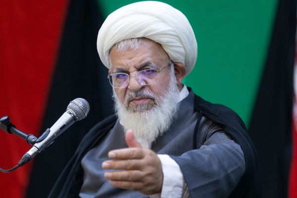 ممثل خامنئي: الحياة في أميركا مليئة بالفوضى والقلق والتوتر