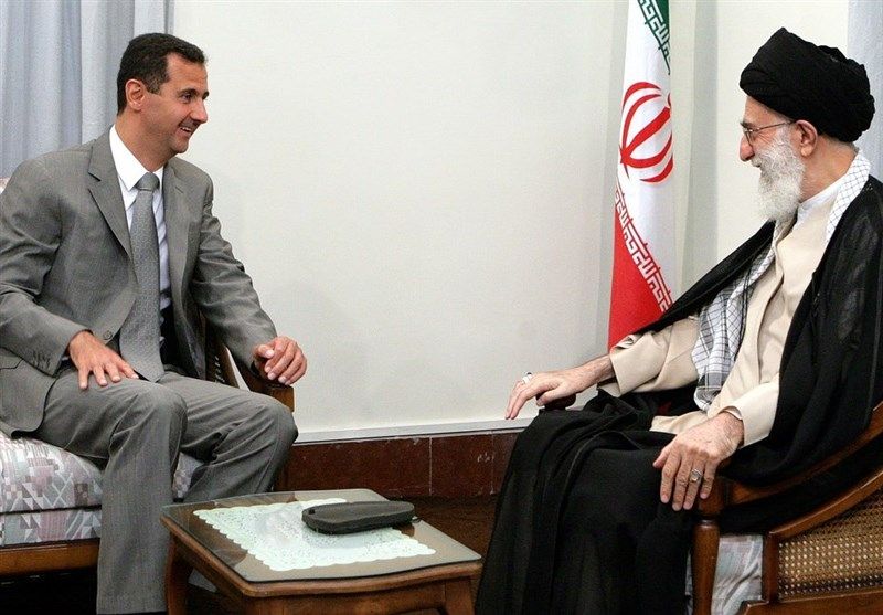 وسائل إعلام إيرانية توجه "انتقادات حذرة" للأسد.. وتحذر من "مصير مشابه" لطهران