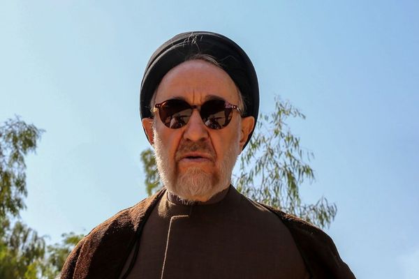 خاتمي: إذا سقط النظام بكل عيوبه.. فإن مصير إيران سيكون أشد مرارة