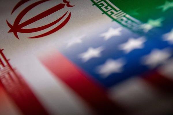 موقع "سيمافور": إيران اعتقلت مواطنا أميركيا آخر أثناء تفاوضها مع واشنطن على تبادل السجناء