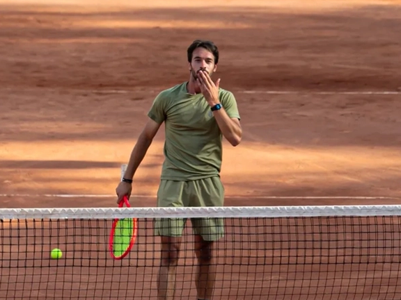 راهیابی علی یزدانی به یکچهارمنهایی مسابقات تنیس پیروت در صربستان