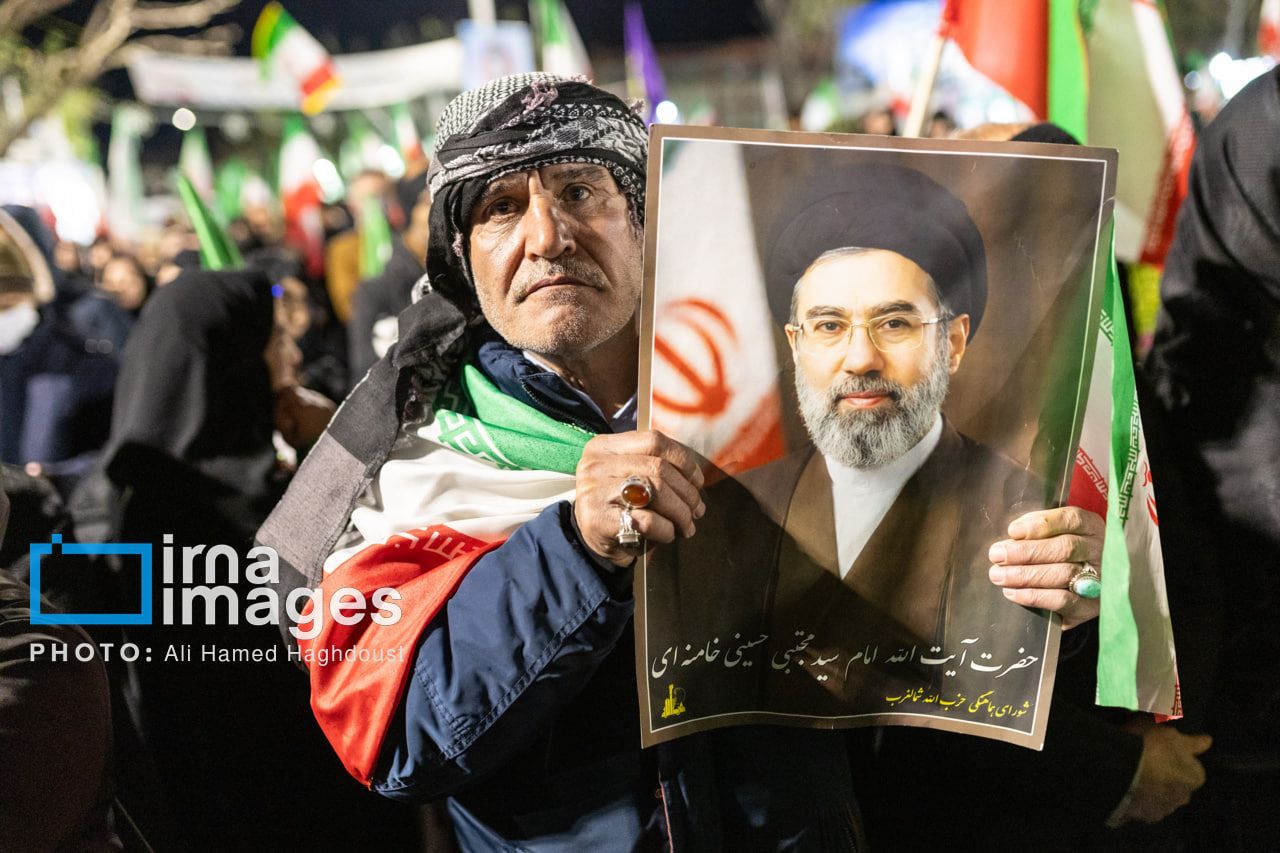 وزارة الدفاع الإيرانية تبايع مجتبى خامنئي وتؤكد مواصلة "مسار الثورة"