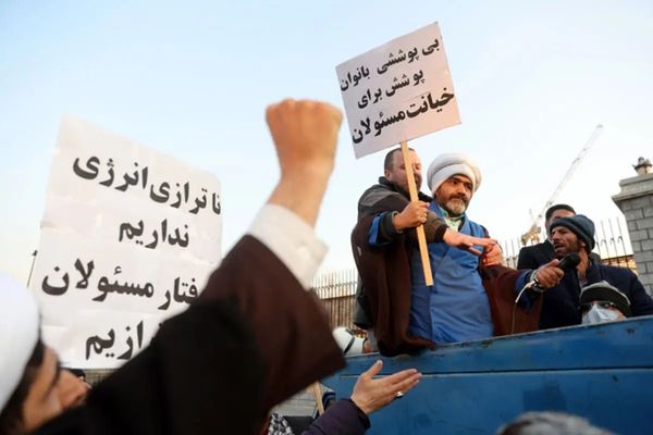 Vigilante rallies fuel debate on Iran’s free assembly double standards