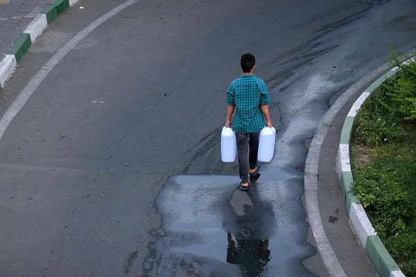 لا مياه ولا كهرباء.. إيران تغرق في العطش والظلام وسط أزمة غير مسبوقة منذ 60 عامًا