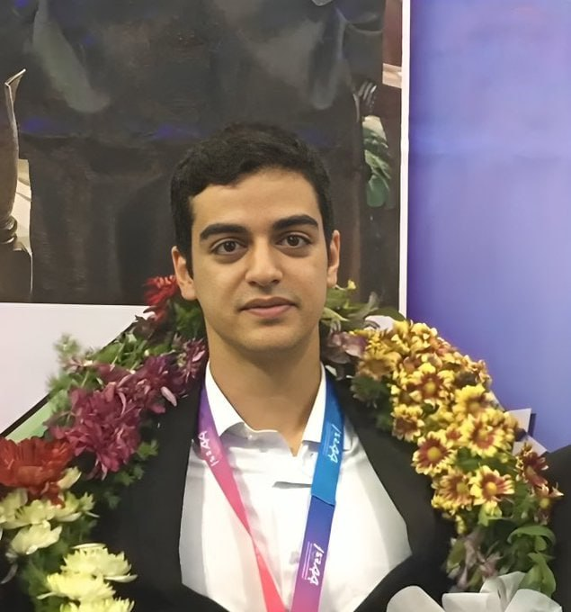 خواهر علی یونسی، دانشجوی زندانی: ۲۱ روز است هیچ خبری از برادرم نداریم