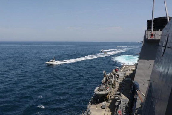 "رويترز": الحرس الثوري يختطف ناقلة النفط "تالارا" ويجبرها على التوجه نحو السواحل الإيرانية