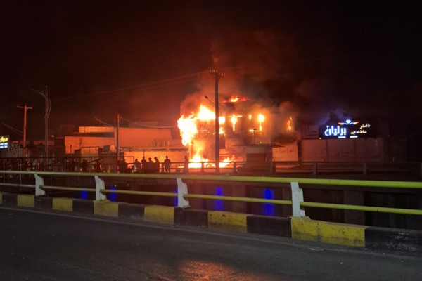 شب خونین دزفول؛ ۱۹ دیماه تکتیراندازهای سپاه پاسداران تا توانستند افراد بیدفاع را کشتند