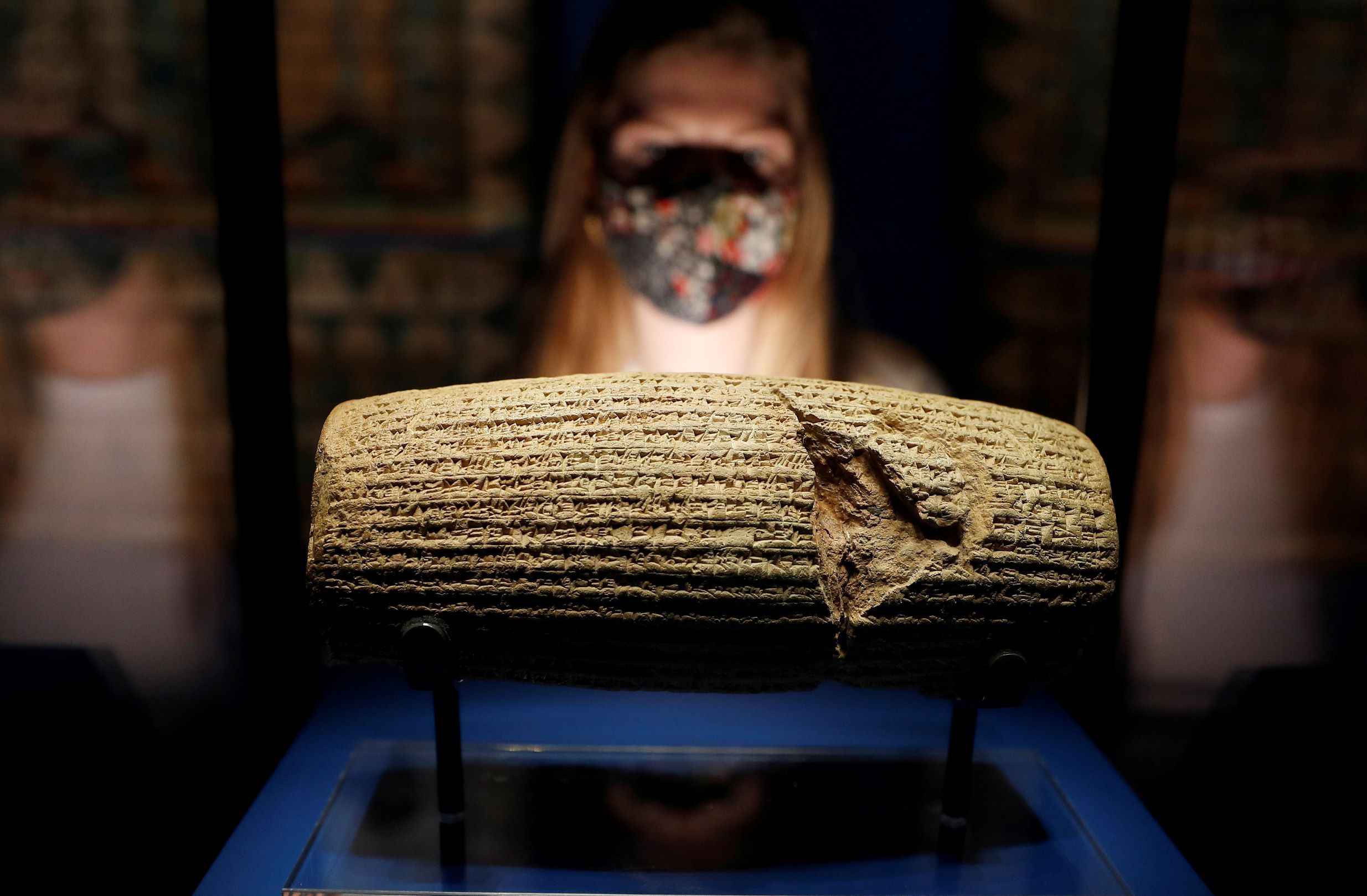 The Cylinder of Cyrus that proclaims the protection of rights 