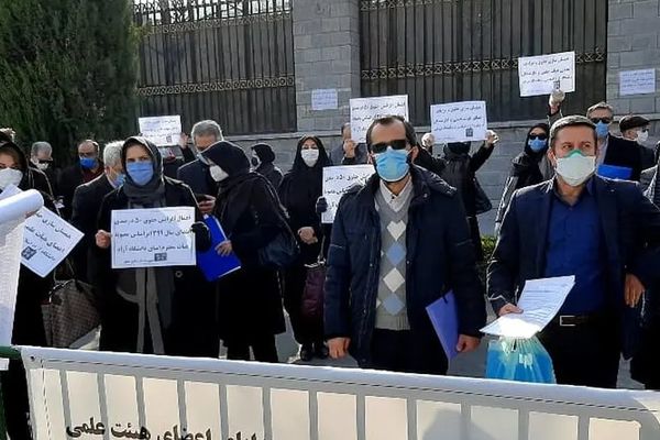 شورای صنفی کارمندان دانشگاه: کارکنان ما حتی با دریافت مزایا نیز به خط فقر نزدیک نمیشوند