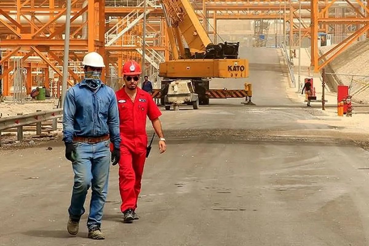 کارگران ارکان ثالث نفت مقابل نهاد ریاست‌جمهوری تجمع کردند