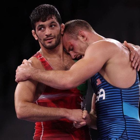 حسن یزدانی با پیروزی برابر حریف آمریکایی به مدال طلای کشتی آزاد قهرمانی جهان رسید