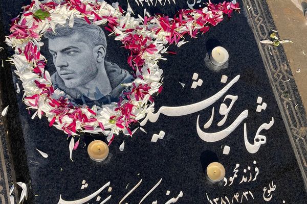 شهاب خورشید را کشتند و حق داشتن مزار را هم از او گرفتند