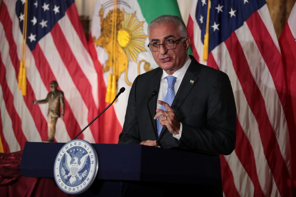 Iran’s exiled prince receives Nixon Foundation ‘Architect of Peace’ award