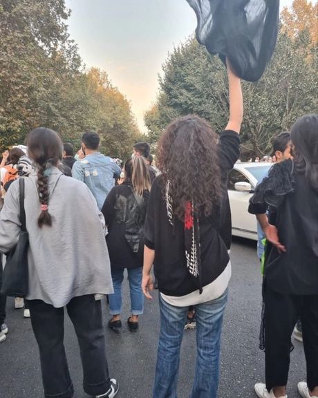 سپاه پاسداران در بیانیهای اعتراضات سراسری را «توطئه سازمانیافته دشمن» خواند