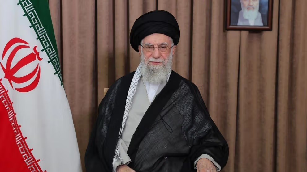 خامنئي من مخبئه: إسرائيل سُحقت تحت ضربات إيران