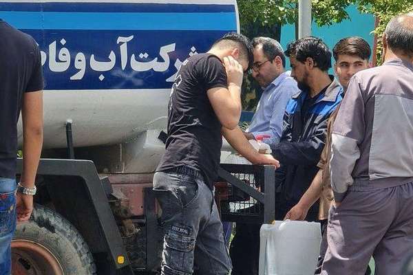 Drinking Water Out In Tehran, Karaj For Fourth Consecutive Day