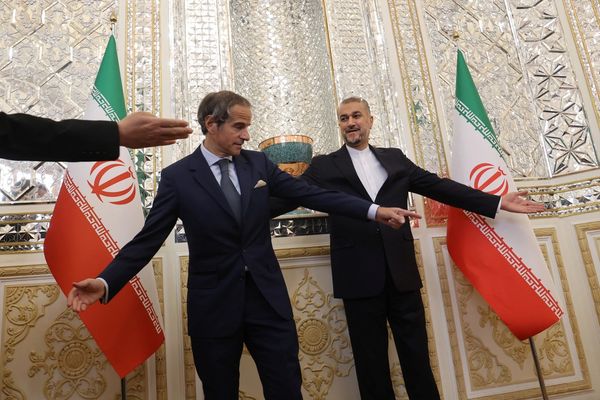 IAEA Chief Arrives in Iran Hoping to Bolster Confidence with Tehran