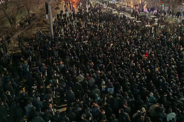 واکنش سپاه به خیزش ملی با فراخوان شاهزاده: این وضعیت قابل پذیرش نیست