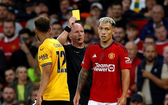 بیتوجهی به VAR و نگرفتن پنالتی؛ داوران بازی منچستر-ولورهمپتون و چلسی-لیورپول محروم شدند