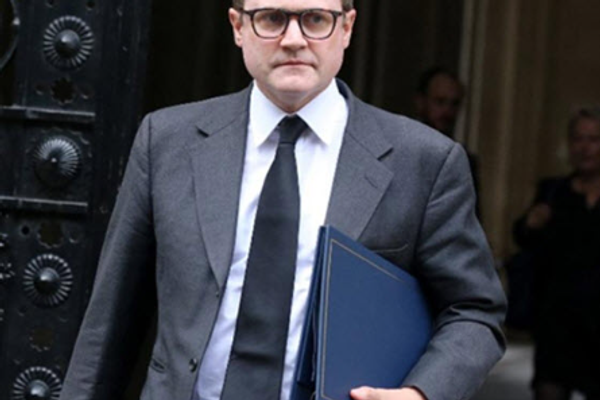 وزير بريطاني سابق: ما يحدث في إيران له تأثير مباشر على المملكة المتحدة