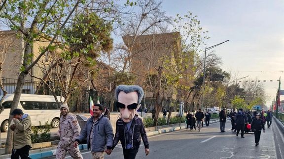 بهای هر دلار آمریکا در ایران در روز ۲۲ بهمن، از ۹۴ هزار تومان عبور کرد