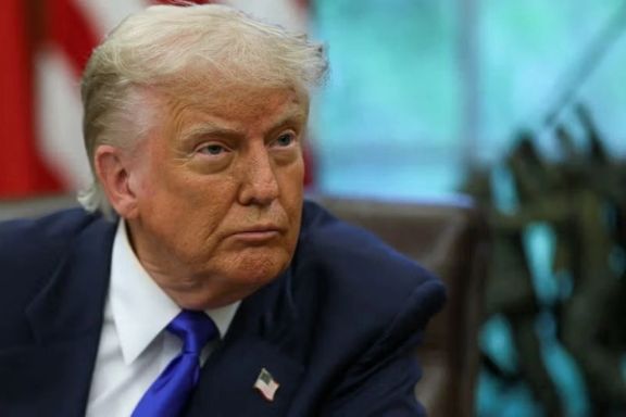 ترامب يؤكد مجددًا: الولايات المتحدة ستتدخل إذا بدأ النظام الإيراني بقتل الشعب