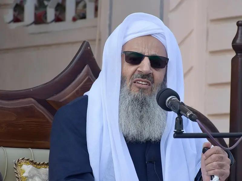 خطيب أهل السُّنّة في إيران ينتقد المضايقات الأمنية واختلاق القضايا ضد المواطنين