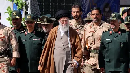 "نيويورك تايمز": مسؤولو النظام الإيراني لم يتوقعوا الهجوم الإسرائيلي قبيل المفاوضات