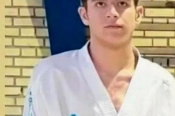 خطر الإعدام يهدد "لاعب كاراتيه إيراني" بعد تصديق المحكمة العليا على الحكم