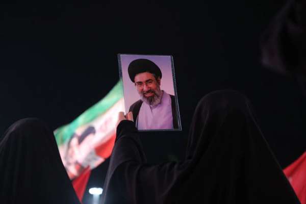 Iran publishes purported handwritten Mojtaba Khamenei letter to IRGC general