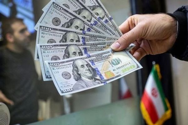 مسئولون أميركيون: واشنطن تفرض عقوبات على 14 مصرفا عراقيا لمنع تحويل الدولار إلى إيران