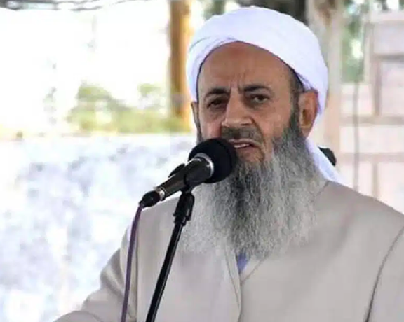 دعا لتحقيق العدالة للمتظاهرين.. زعيم أهل السنة في إيران: "الفساد متجذر في القضاء الإيراني"