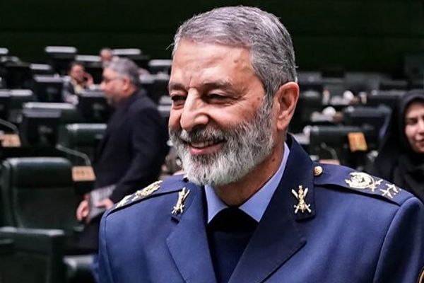 عبدالرحیم موسوی، رییس ستاد کل نیروهای مسلح جمهوری اسلامی، کشته شد