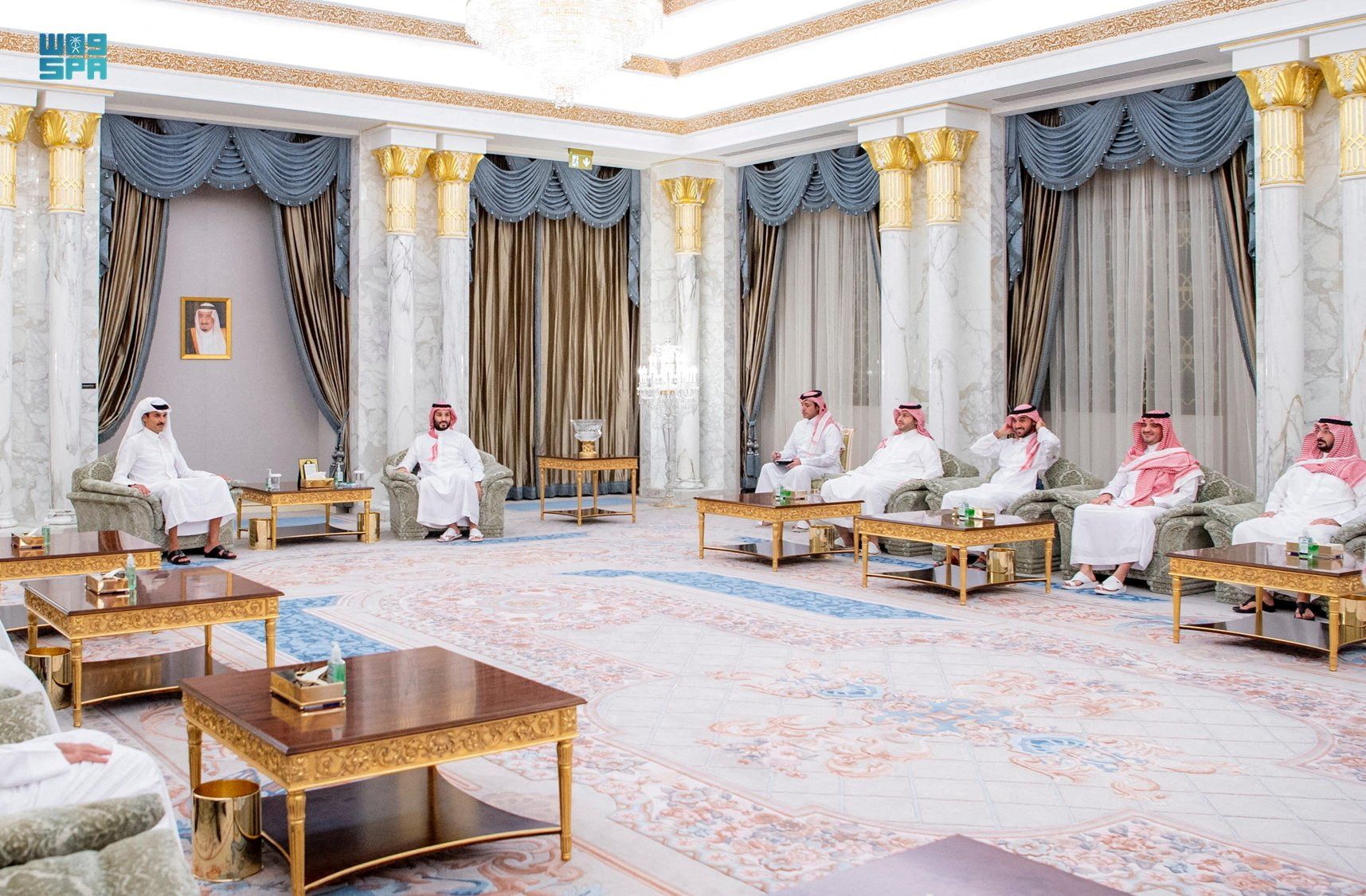 Saudis Watch As Qataris Stand At Crossroads 