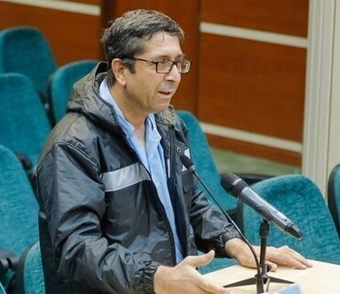 نقل طبيب وسجين سياسي إيراني إلى الحبس الانفرادي بعد إضرابه عن الطعام 