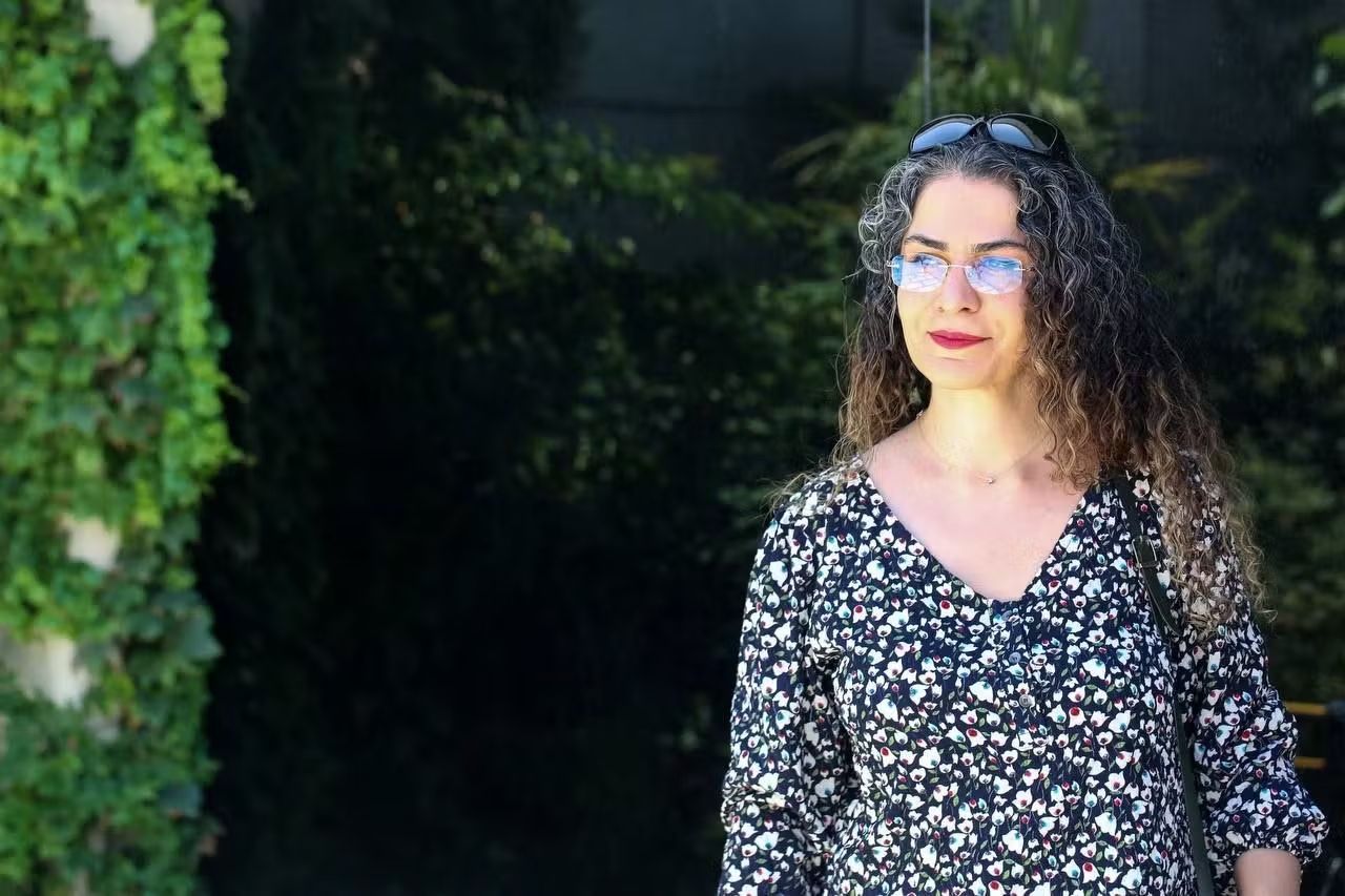  Renowned dissident slams Iran’s ‘reformists’ for boosting election