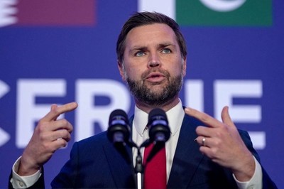 ترامپ دستور «مذاکره صلح» با حکومت ایران را رد کرد و موضوع تماس ونس را کمک پزشکی خواند
