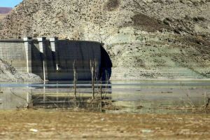 Tehran dam runs dry, Lake Urmia collapse displaces residents
