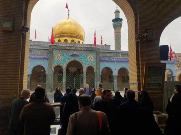 اعزام زائران ایرانی به سوریه پس از ۱۰ سال با یک کاروان ۲۵ نفره از سر گرفته شد