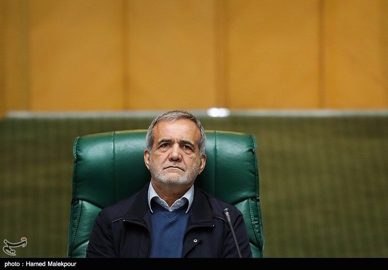 Iranian MP Warns Of Iran's Regression Amid Internet Crackdowns