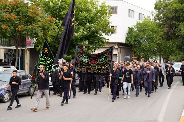 إيرانيون يحوّلون "مراسم عاشوراء" لإحياء ذكرى ضحايا الاحتجاجات الشعبية الأخيرة