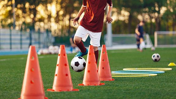 حکم اعدام مربی متهم به تجاوز جنسی به فوتبالیستهای نوجوان نقض شد